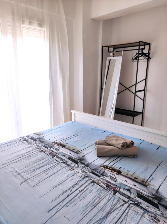 Sea Breeze Apartment Néoi Epivátai Dış mekan fotoğraf